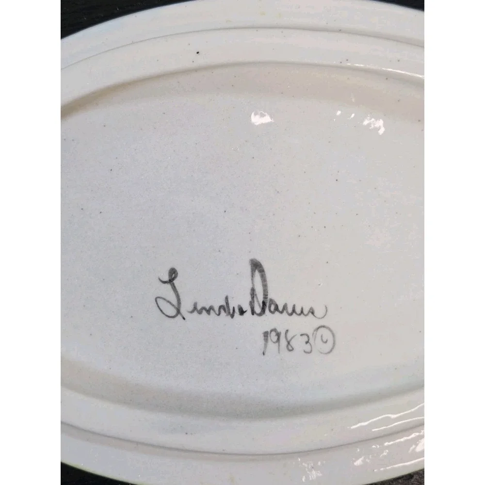 Vintage Handpainted Signed Linda Davis 1983 Oval Trinket Dish Country Style
